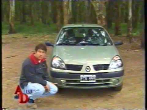 ¿Cuánto cuesta el Renault Clio del 2004 con motor de gasolina?