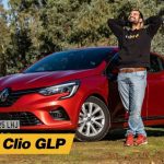 Aprende a cambiar la bombilla del Renault Clio en minutos