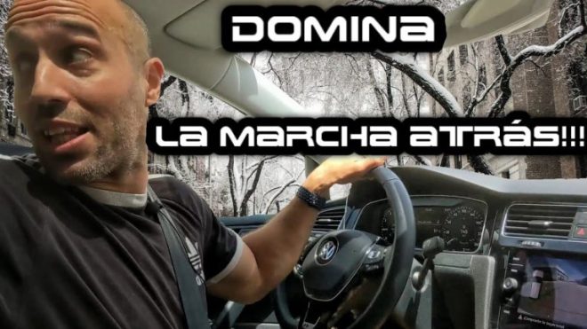 ¿Problemas para dar marcha atrás? Aprende cómo maniobrar un coche fácilmente