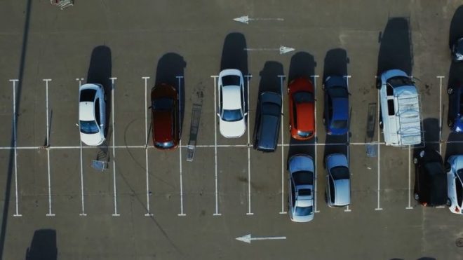 ¡Atención conductores! ¿Sabes cuánto cuesta la multa por aparcar en zona azul?