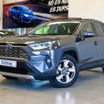 Nuevo Toyota Yaris Cross con 7.8 pulgadas de altura libre al suelo para aventuras off