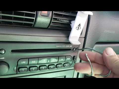 La herramienta imprescindible: llave extractora para radio de coche