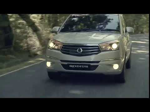 Descubre la sorprendente amplitud del SsangYong Rodius de 11 plazas