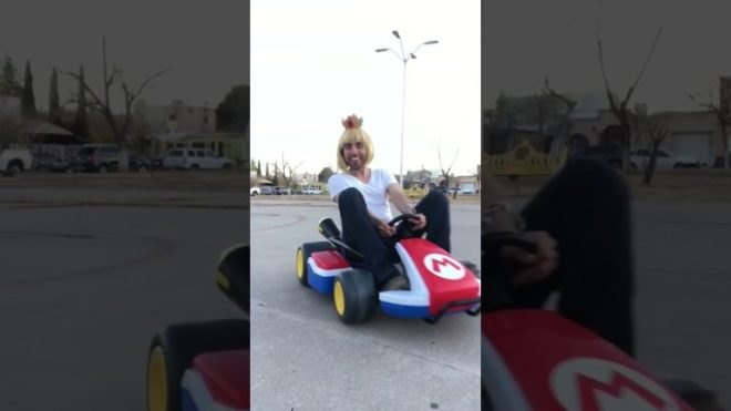¡Sorprende a tu hijo con un coche Mario Kart para sus aventuras!