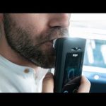 Descubre cómo reducir los gastos de matriculación de tu coche.